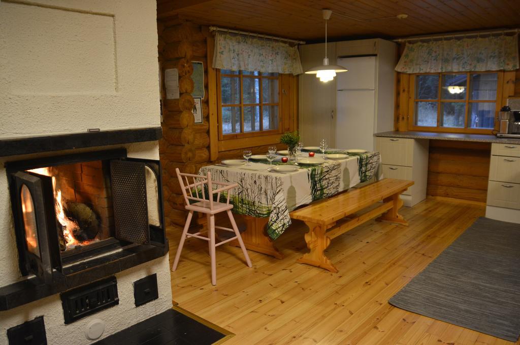 Lomapesae Cottages Pertunmaa 部屋 写真
