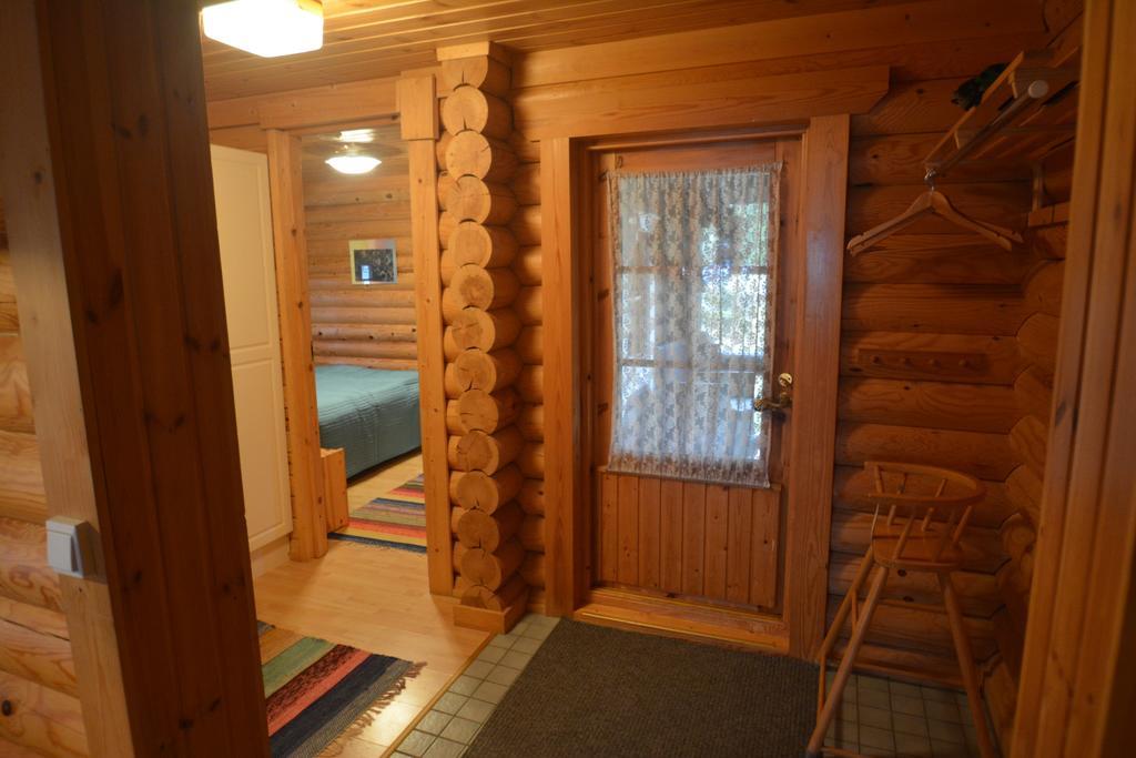 Lomapesae Cottages Pertunmaa 部屋 写真