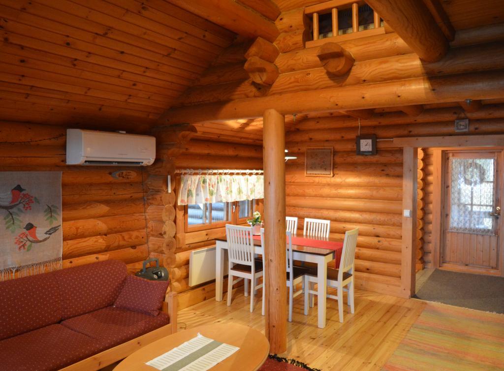 Lomapesae Cottages Pertunmaa 部屋 写真