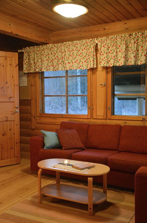 Lomapesae Cottages Pertunmaa 部屋 写真