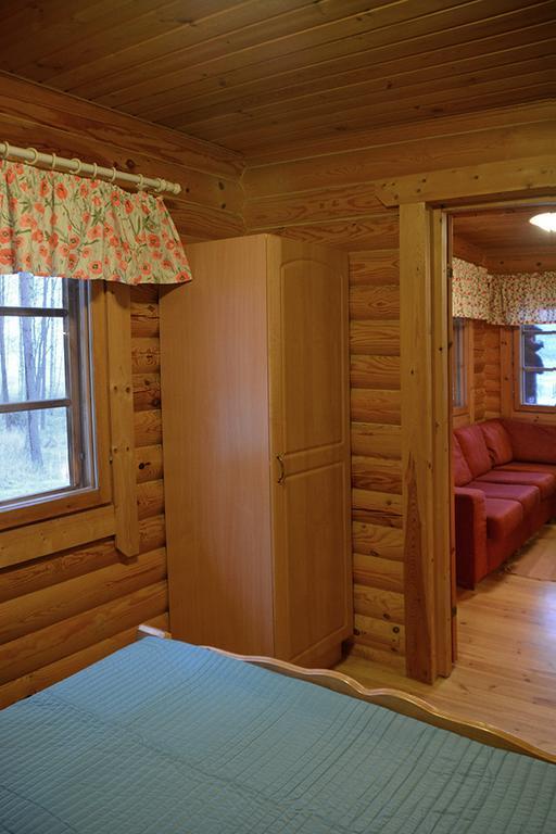 Lomapesae Cottages Pertunmaa 部屋 写真